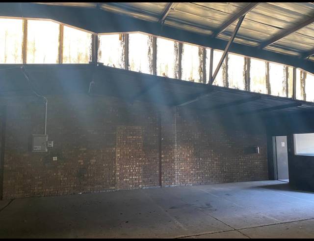 187M² WAREHOUSE TO LET IN WADEVILLE